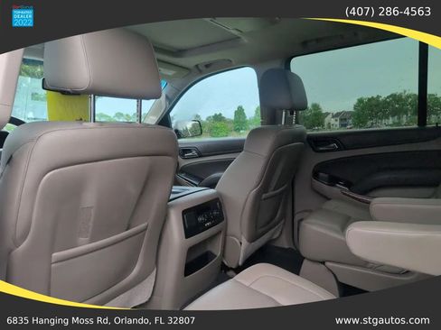 Used 2015 Chevrolet Suburban LTZ RWD image 16