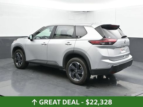 Used 2025 Nissan Rogue SV FWD image 11