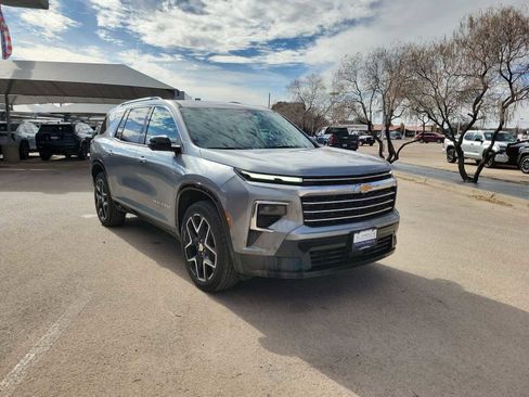 New 2026 Chevrolet Traverse High Country w/ LPO, Floor Liner Package AWD/4WD image 2