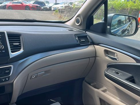 Used 2016 Honda Pilot LX image 27