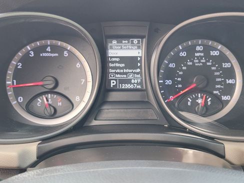 Used 2016 Hyundai Santa Fe Sport w/ Option Group 02 FWD image 15