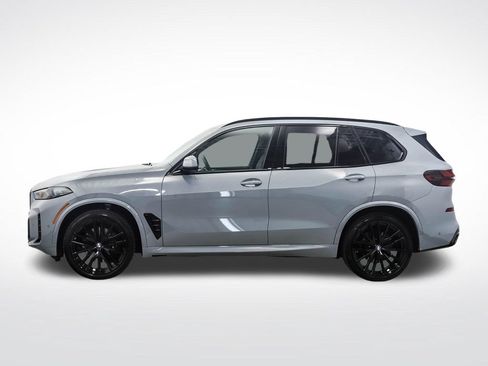 Used 2026 BMW X5 xDrive40i w/ Executive Package AWD/4WD image 2