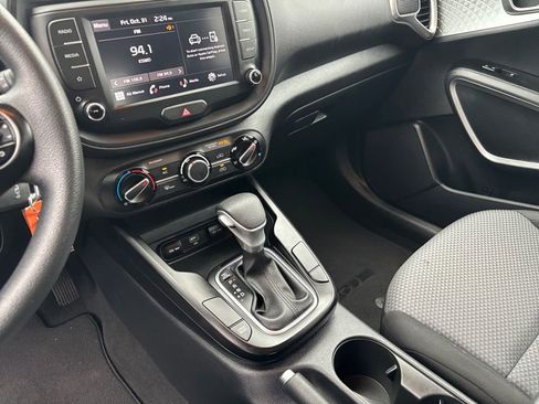 Used 2023 Kia Soul LX w/ Option Group 015 image 21
