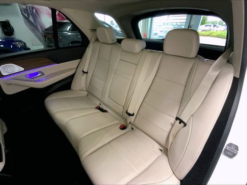 Used 2021 Mercedes-Benz GLE 350 4MATIC w/ Premium Package image 27