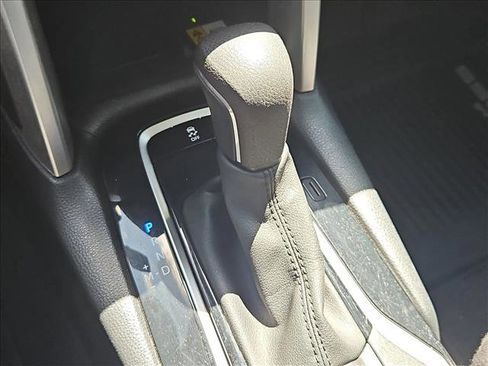 Used 2023 Toyota Corolla Cross LE image 12