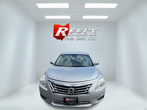 Used 2015 Nissan Altima 2.5 SV FWD image 3