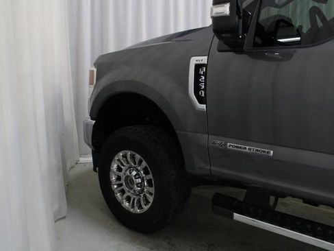 Used 2021 Ford F250 XLT w/ XLT Premium Package AWD/4WD image 28