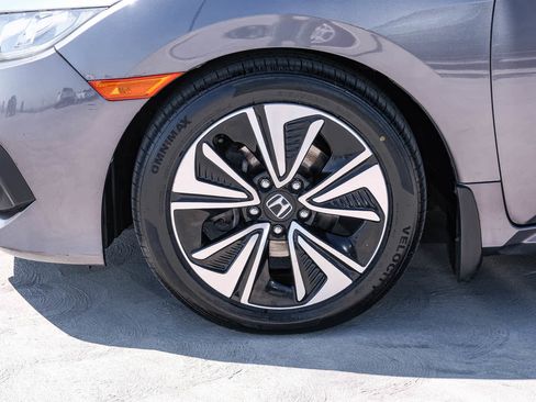Used 2018 Honda Civic EX-T image 10