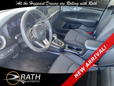 Used 2021 Kia Forte LXS FWD image 13