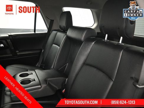 Used 2024 Toyota 4Runner TRD Off-Road Premium AWD/4WD image 24