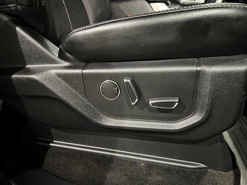 Used 2018 Ford F150 Lariat w/ Equipment Group 502A Luxury image 16