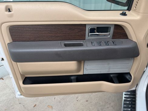 Used 2013 Ford F150 Lariat w/ Mid Equipment Group RWD image 10