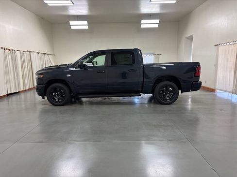 New 2026 RAM 1500 Express AWD/4WD image 5