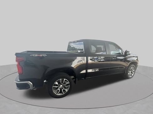 Used 2024 Chevrolet Silverado 1500 LT AWD/4WD image 9