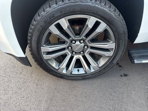 Used 2020 GMC Yukon Denali w/ Denali Ultimate Package image 33