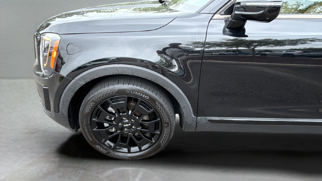 Used 2022 Kia Telluride SX w/ Nightfall Edition Package AWD/4WD image 39