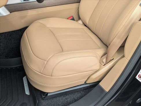 New 2026 Land Rover Range Rover SE image 4