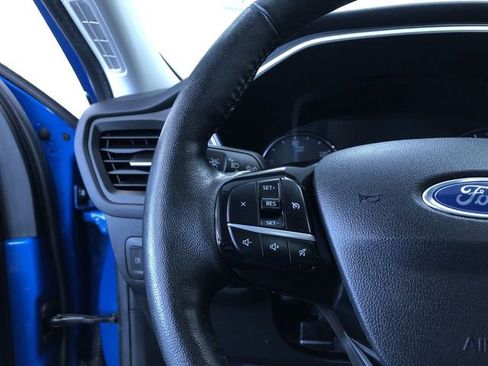 Used 2021 Ford Escape SE w/ SE Sport Appearance Package image 18