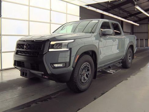 Used 2025 Nissan Frontier Pro-X RWD image 1
