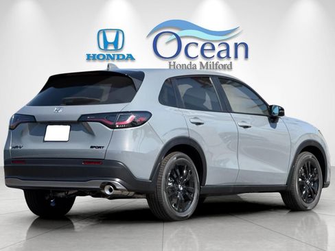 New 2026 Honda HR-V Sport image 5