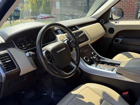 Used 2018 Land Rover Range Rover Sport HSE AWD/4WD image 30
