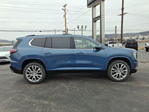 New 2026 GMC Acadia Denali w/ Super Cruise Package AWD/4WD image 9
