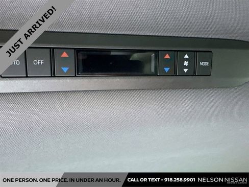 Used 2022 Toyota Sienna XSE image 26