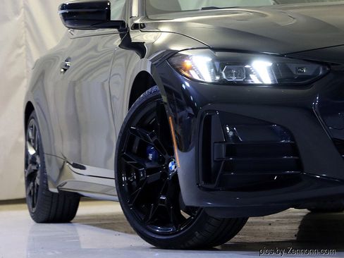 Used 2025 BMW 430i xDrive Coupe w/ M Sport Package image 4