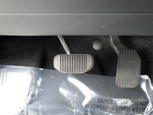 Used 2023 Ford F150 Raptor w/ Raptor 37 Performance Package image 31