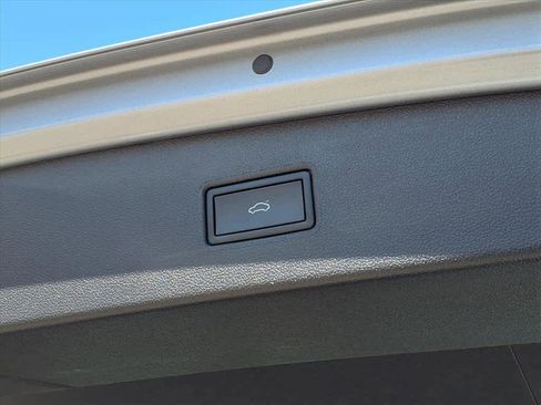 Used 2024 Volkswagen Tiguan Wolfsburg Edition image 7