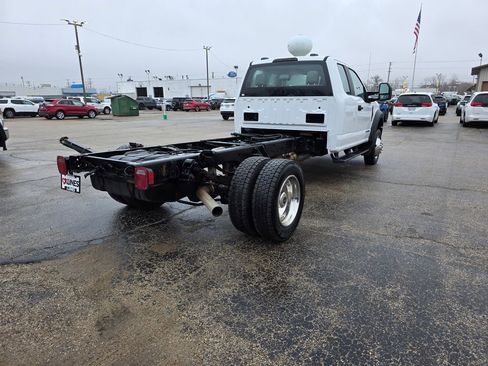 Used 2021 Ford F450 XL w/ Power Equipment Group image 8
