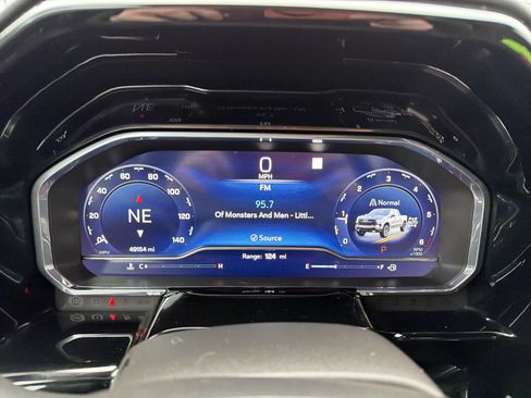 Used 2023 Chevrolet Silverado 1500 LT Trail Boss w/ Protection Package image 18