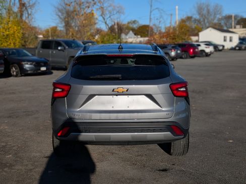 Used 2024 Chevrolet Trax LT w/ Driver Confidence Package image 10