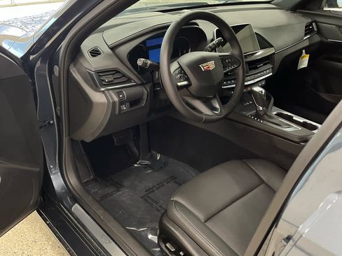 Used 2025 Cadillac CT4 Premium Luxury image 9