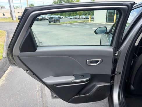 Certified 2025 Kia K4 FWD image 18