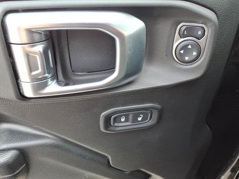 Used 2022 Jeep Gladiator Sport image 26