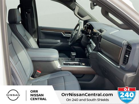 Used 2024 Chevrolet Silverado 1500 High Country w/ High Country Premium Package image 11