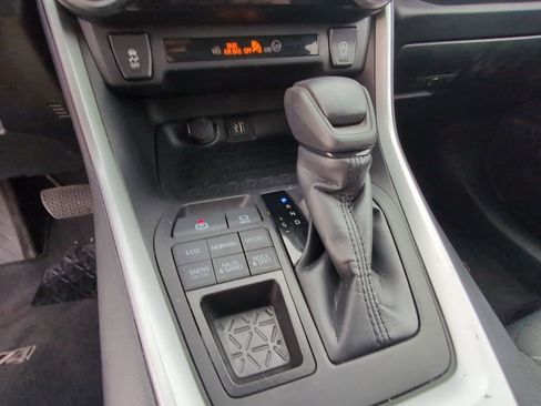 Used 2023 Toyota RAV4 XLE image 22