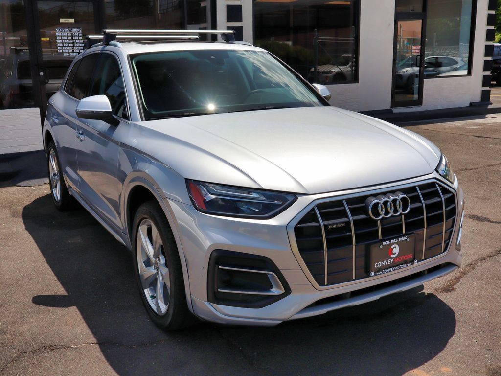 Used 2021 Audi Q5 2.0T Premium Plus w/ Premium Plus Package AWD/4WD image 2