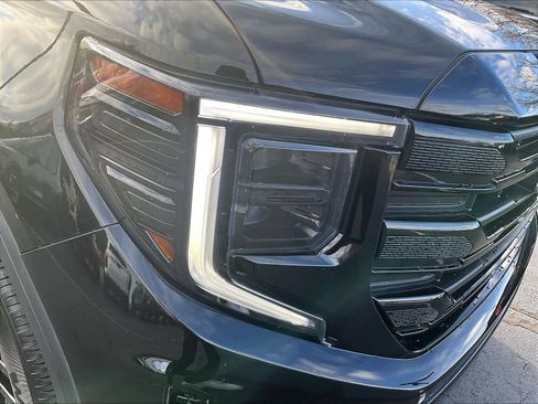 Used 2022 GMC Sierra 1500 Elevation image 32