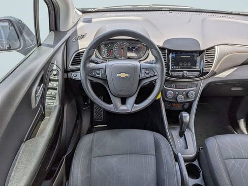 Used 2019 Chevrolet Trax LT FWD image 15