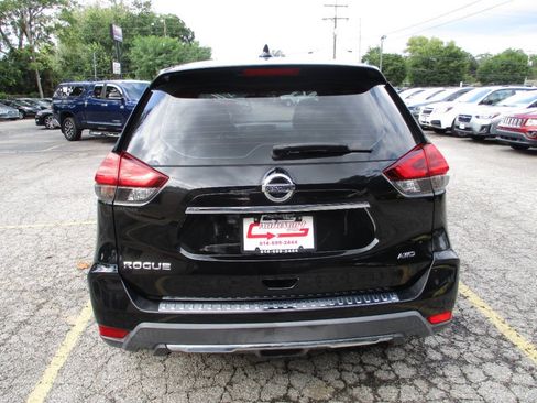 Used 2018 Nissan Rogue S AWD/4WD image 14