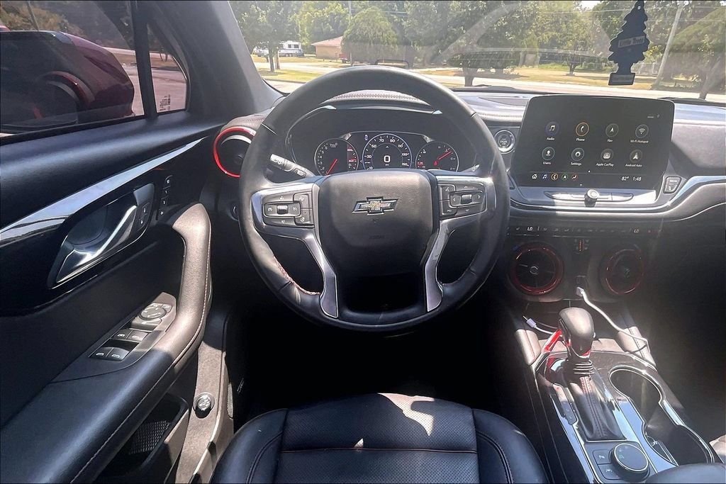 Used 2024 Chevrolet Blazer RS w/ Driver Confidence II Package FWD image 5