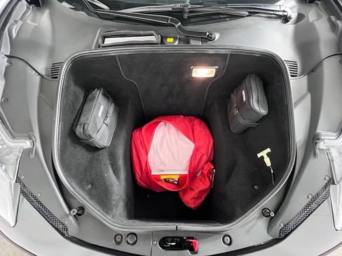 Used 2013 Ferrari 458 Italia Coupe RWD image 17
