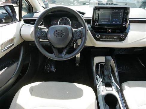 Certified 2020 Toyota Corolla LE FWD image 13