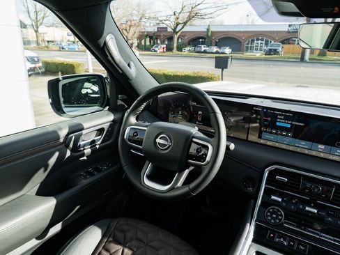 New 2026 Nissan Armada Platinum image 11