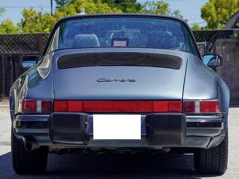 Used 1987 Porsche 911 Carrera RWD image 7