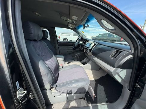 Used 2005 Toyota Tacoma 4x4 Access Cab image 26