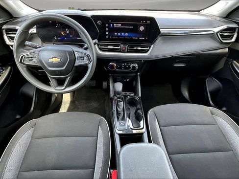 Used 2024 Chevrolet TrailBlazer LT FWD image 10