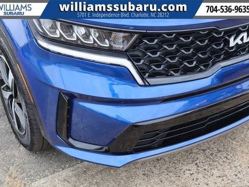 Used 2023 Kia Sorento S w/ Panoramic Sunroof Package image 11